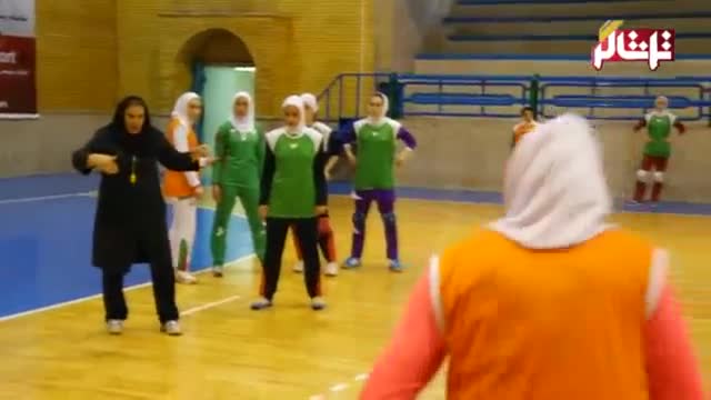 تماشاگر // ویدیو// گزارش ویژه از دور جدید تمرینات دختران هندبالیست ایرانی