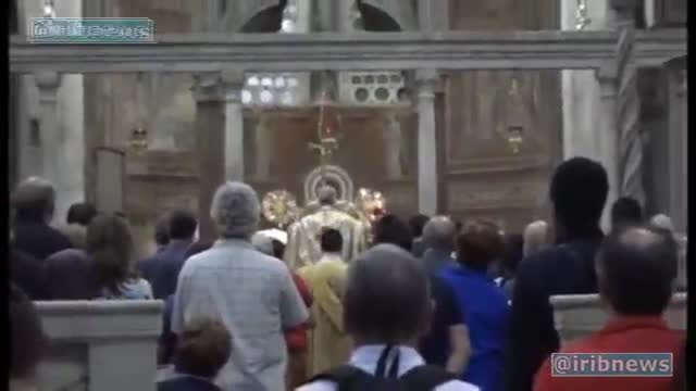 ‫ادای احترام ایتالیایی ها به شهدای نمازگزار در مسجدالاقصی‬‎