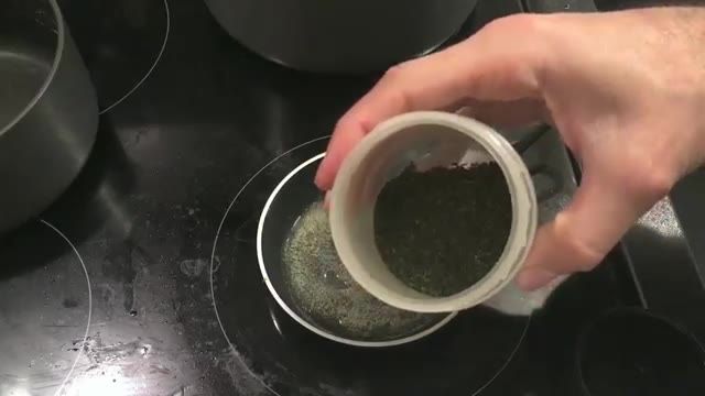 How To Make Fried Mint - آموزش درست کردن نعناع داغ