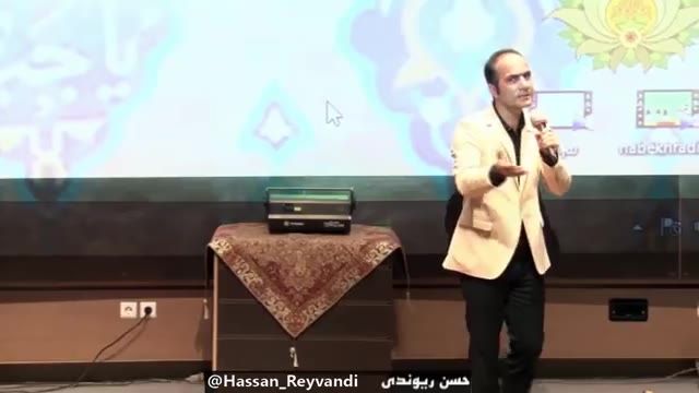 ‫تاکسی ها ، مفسران بزرگ سیاست در ایران‬‎