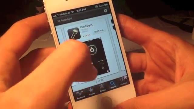 Flashlight iPhone App Review |  چراغ قوه برای آیفون