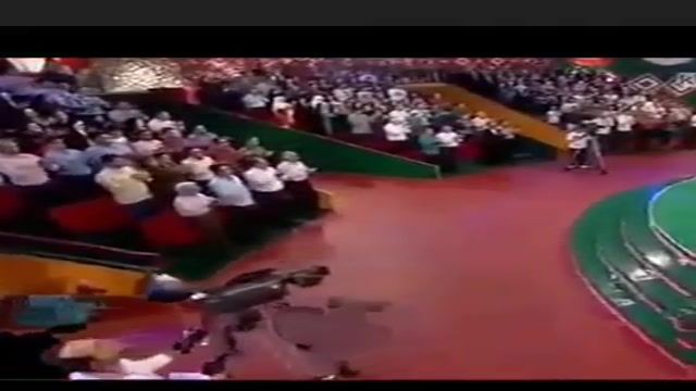 ‫اجرای کردی جناب خان برای حافظ و شهرام ناظری
Funny performance in front of famous singer‬‎