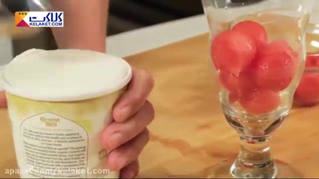 طرز تهیه فلوت هندوانه با آب گازدار همراه بستنی نارگیلی:یک دسرعالی مخصوص شب یلدا 