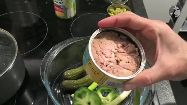 How To Make Tuna Salad - آموزش درست کردن سالاد تن ماهی
