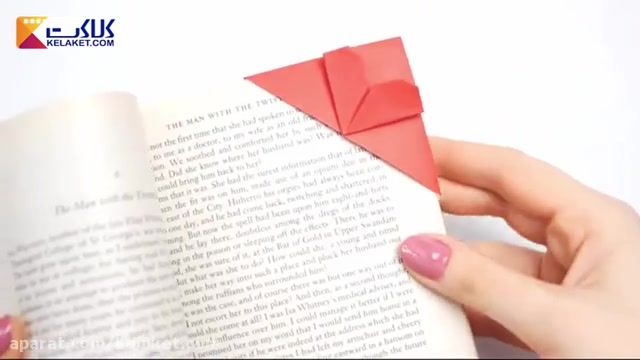 با اوریگامی نشانه گذار کتاب با طرح قلب بسازید