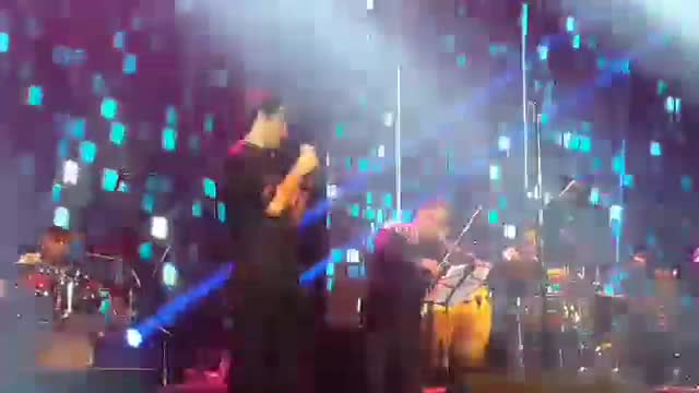 ‫کنسرت محسن یگانه چقدر دیر -  mohsen yeganeh live in concert che ghadr dir‬‎