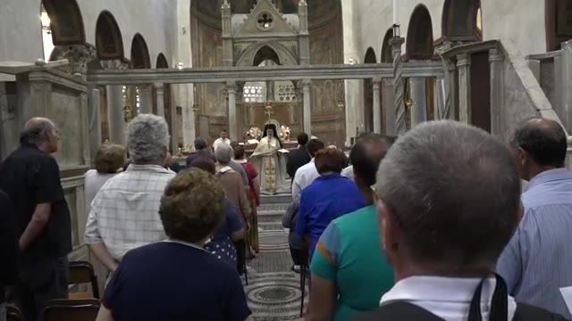 ‫ادای احترام ایتالیایی‌ها به شهدای نمازگزار در مسجدالاقصی‬‎
