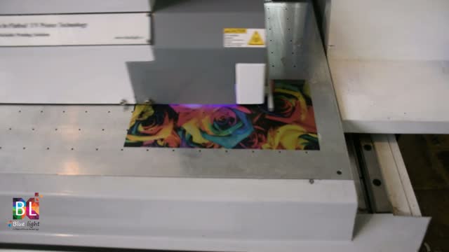 دستگاه چاپ روی سطوح مختلف (فلت بد)