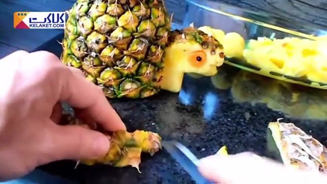 آموزش میوه آرایی برای تزیین میوه آناناس به شکل یک لاک پشت 
