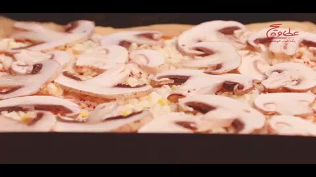 راز خوشمزگی پیتزا های عطاویچ را در این ویدیو ببینید...