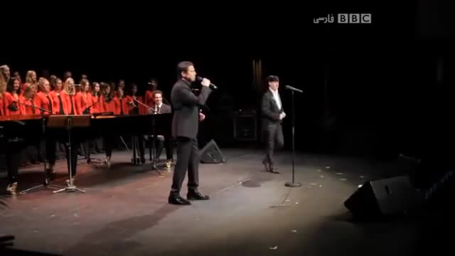 ‫اجرای ترانه گل سنگم از کلوز ماین با نوازندگی انوشیروان روحانی برای پروفسور مجید سمیعی‬‎