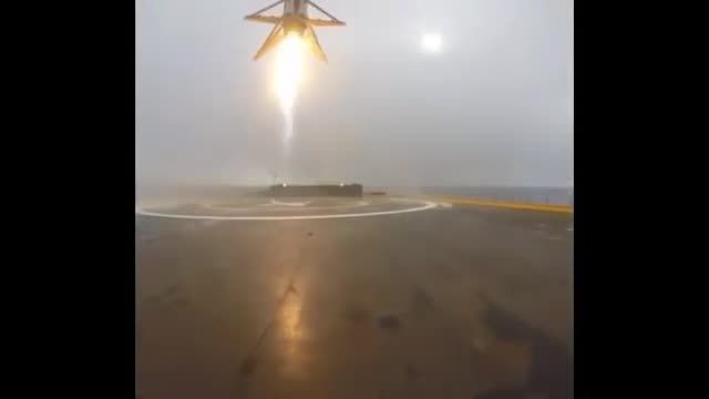 انفجار موشک فالکن 9 در آخرین لحظه فرود