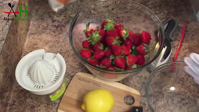 How to make Strawberry Jam[طرز و تهیه مربای توت زمینی ]