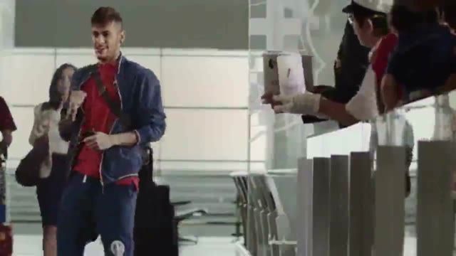 تبلیغ جالب هواپیمایی قطر باحضور بازیکنان بارسلونا