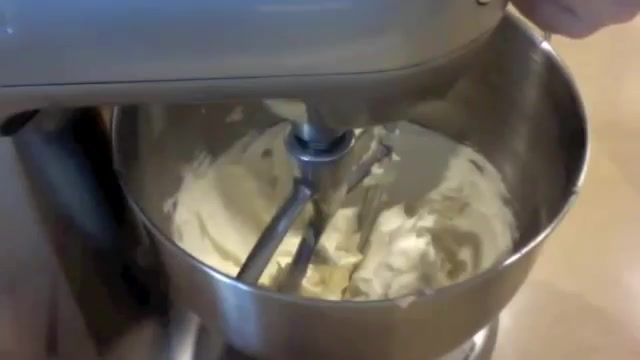 ‫فراستینگ کره ای Butter Frosting‬‎