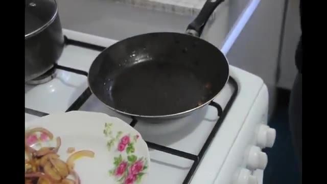 How To Cook Bacon And Egg - آموزش درست کردن بیکن و تخم مرغ برای صبحانه