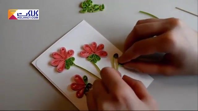 آموزش کوییلینگ: ساخت چند گل زیبا با ملیله کاغذی برای تزیین کارت پستال