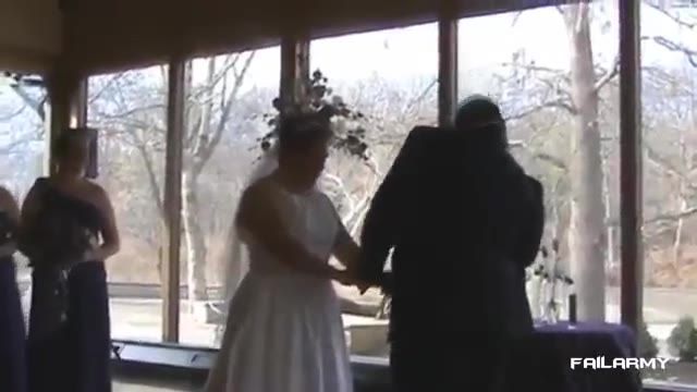 Wedding Fails Compilation 2012اشکنان دوربین اتفاقات رقص عروس و داماد