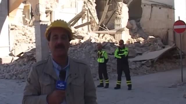 ‫حمید معصومی نژآد، پشت صحنه در شهر زلزله زده نورچا Hamid Masoumi Nejad behind the scenes 02/10/2016‬‎