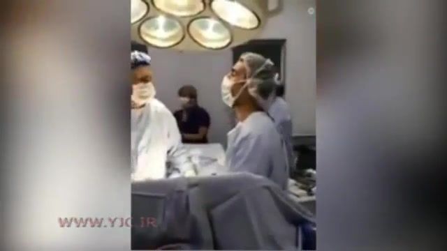 تماشای فوتبال جراحان، حین عمل جراحی واکنش‌های تندی به همراه داشت