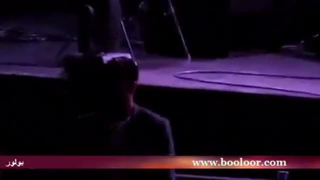 ‫محمدرضا گلزار در کنسرت شادمهر عقیلی‬‎