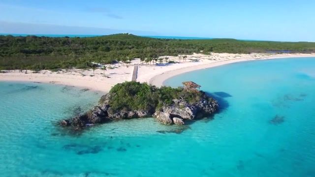 سفری رویایی به باهاما این جزیره آبی که در شرق فلوریدا آمریکاقرار دارد.