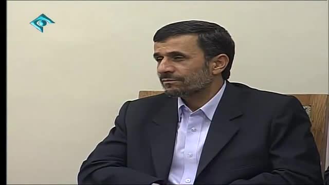 رهبر انقلاب (مدظله) : پا به پای ایشان ( آقای احمدی نژاد ) دویدن هم سخت است
