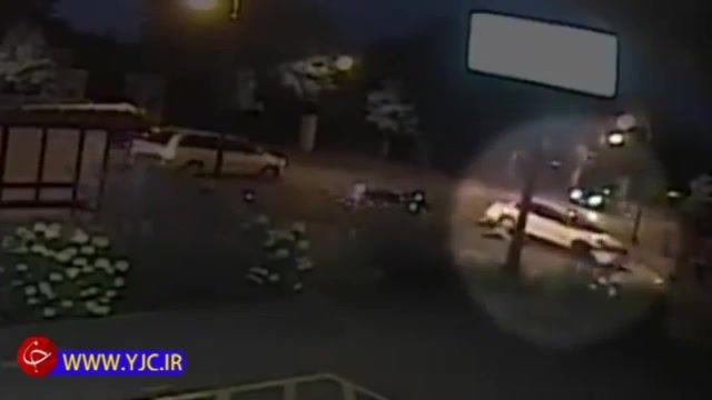 فرار خودروی متخلف بعد از تصادف با موتورسیکلت در تقاطع