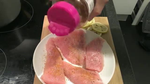 How To Make Easy Turkey Steak - آموزش درست کردن استیک بوقلمون