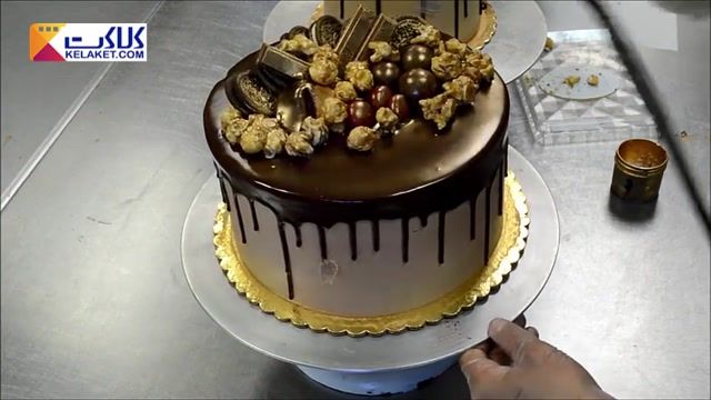 آموزش تزیین کیک های تولد و استفاده از یک گاناش لطیف و خوشمزه  
