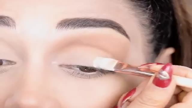 ‫آموزش میکاپ روزانه                  EASY Everyday Smokey eye makeup tutorial‬‎