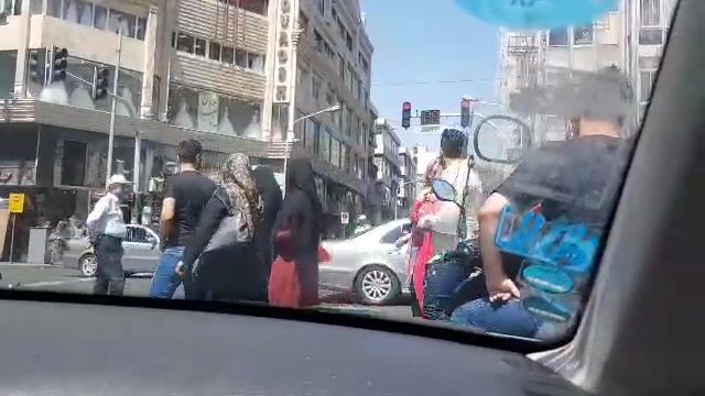فیلم اسکورت نخست وزیر ژاپن در خیابان های تهران 