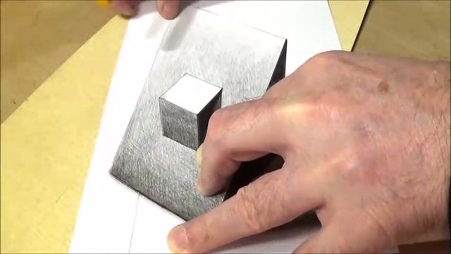 آموزش طراحی 3بعدی از یک مکعب با شکلی متفاوت 