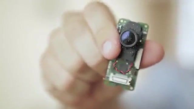 ساخت دوربین امنیتی قابل حمل بی سیم Eyecloud Cam به منظور شناسایی تهدیدات واقعی 
