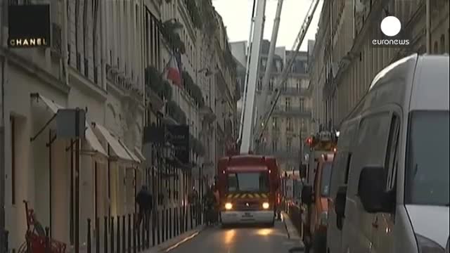 تصاویری از آتش سوزی هتل پنج ستاره ریتز در میدان واندوم پاریس