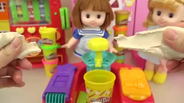 دانلود انیمیشن عروسک بازی کودکان این قسمت "اجاق گاز پیتزا عروسک"
