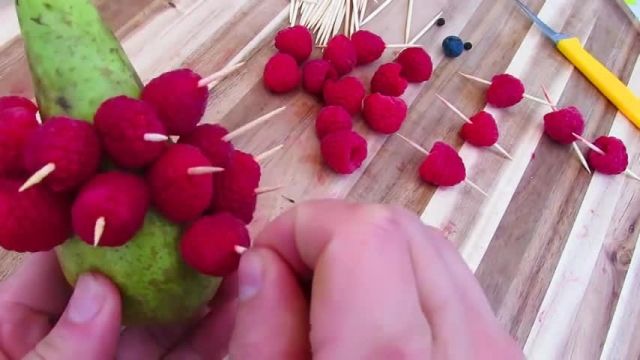 آموزش ساده وزیبای تزیین میوه به شکل موش 