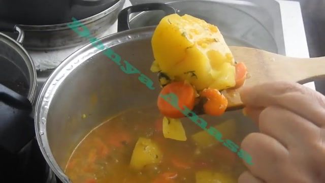 آموزش کامل و مرحله به مرحله طرز تهیه سوپ مرغ و سبزیجات خوشمزه