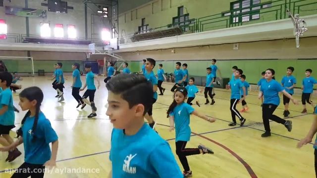 تمرین و آموزش رقص آذربایجانی گروهی 60 نفره کودکان آیلان در تهران