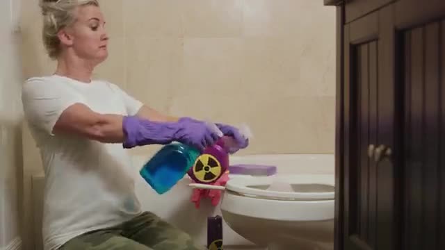 تولید فرچه دستشویی هوشمند مجهز به اشعه ماوراء بنفش با قابیلت ضدعفونی کنندگی خود