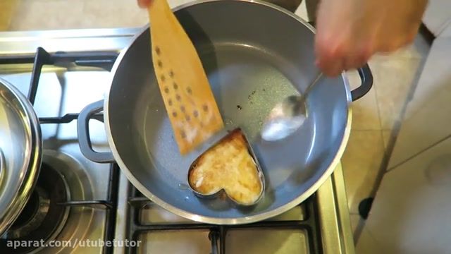 آموزش تزیین " تخم مرغ " به شکل قلب با پنیر ، یک صبحانه شیک و خوشمزه