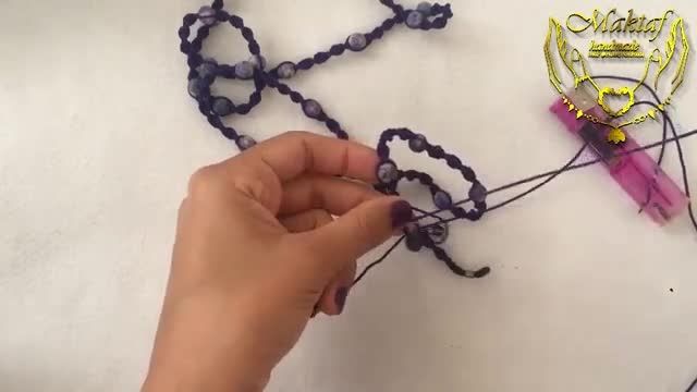 چگونه به آسانی یک بند عینک شیک درست کنید؟