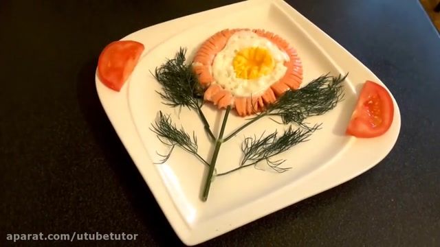 آموزش طرز تهیه سوسیس با تخم مرغ به شکل گل