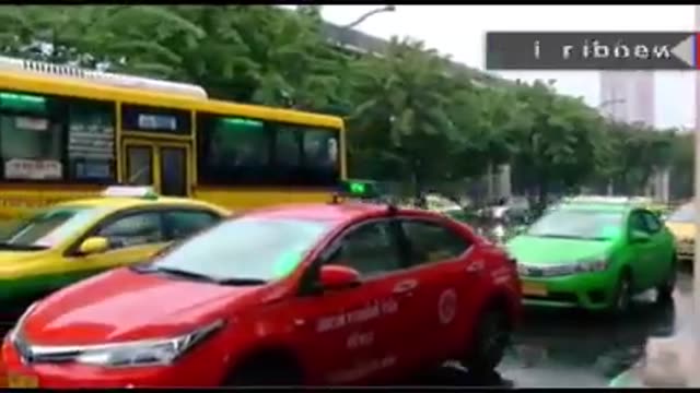 تاکسی های بانکوک جشنواره رنگ به پا کردند