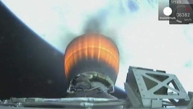 انفجار موشک فالکن 9 در اقیانوس آرام 
