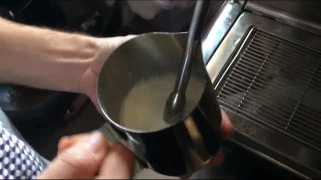 آموزش فوم گیری شیر با دستگاه اسپرسو - فنجونت، مرجع آموزش قهوه