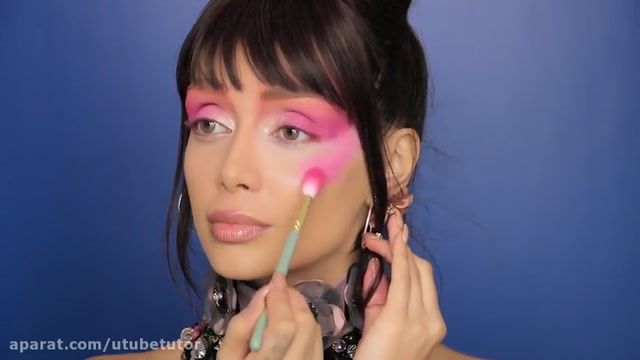 آموزش میکاپ صورت - اجرای آرایش و گریم ریحانا خواننده ی آمریکایی روی صورت