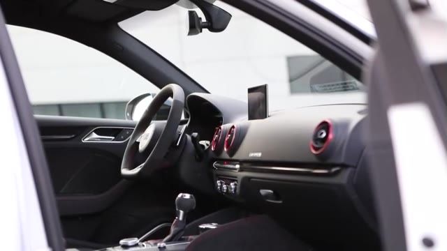 معرفی خودروی AUDI RS3 SPORTBACK