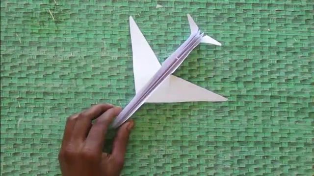 آموزش ساختن یکی از عالیترین کاردستی های مدل هواپیما