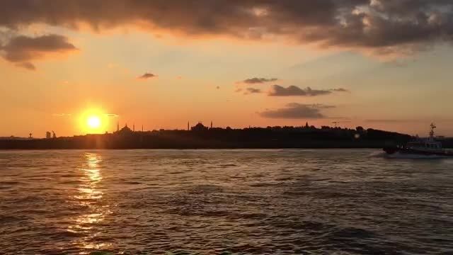 لحظه های از غروب استانبول 